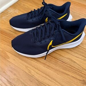 Nike Women’s Dark Blue and Yellow Athletic Shoes